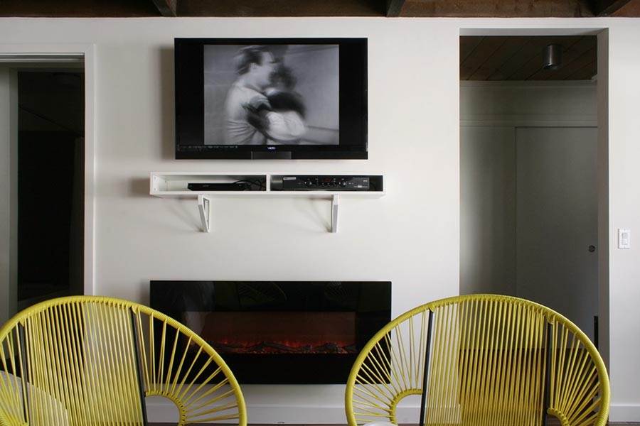 Media Wall – TV & Cozy Fireplace